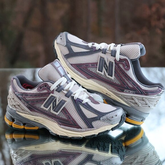 New Balance 1906R Licorice - Picture 7 of 13